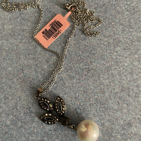 Necklace - Picture 3 of 3